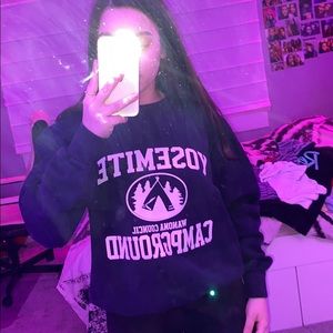 dark blue pacsun crewneck sweater